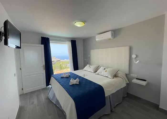 Adeje Deluxe Santa Monica Hotel *