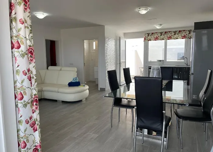 Adeje Deluxe Santa Monica * Costa Adeje (Tenerife)