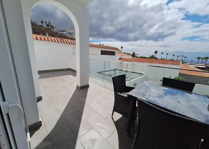 Hotel Adeje Deluxe Santa Monica *