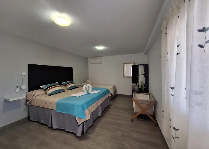 Adeje Deluxe Santa Monica Hotel *