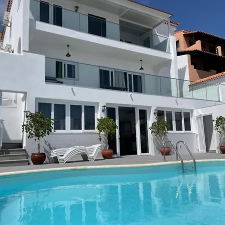 Отель Adeje Deluxe Santa Monica Адехе