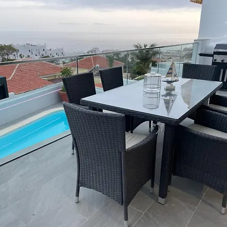 Отель Adeje Deluxe Santa Monica Адехе