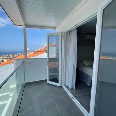 Adeje Deluxe Santa Monica Адехе