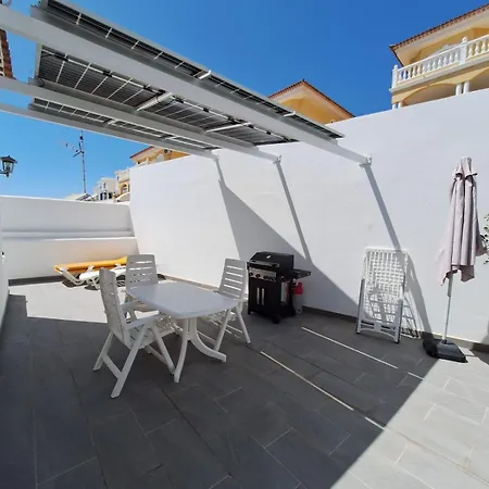 Отель Adeje Deluxe Santa Monica *