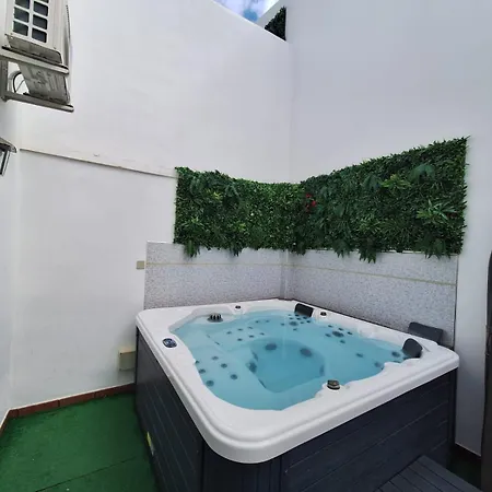 Adeje Deluxe Santa Monica Otel *
