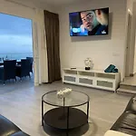 Adeje Deluxe Santa Monica Ξενοδοχείο *